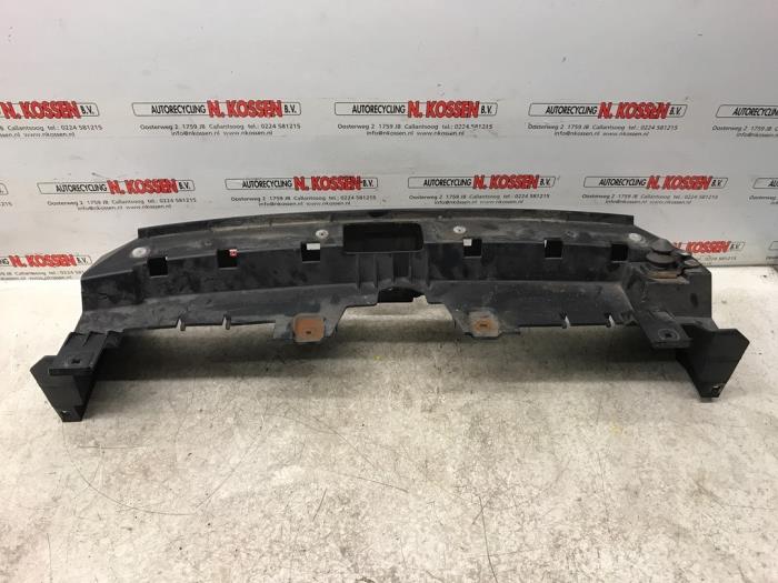 Używane Panel przedni Mitsubishi Colt (Z2/Z3) 1.3 16V Cena na żądanie oferowane przez N Kossen Autorecycling BV