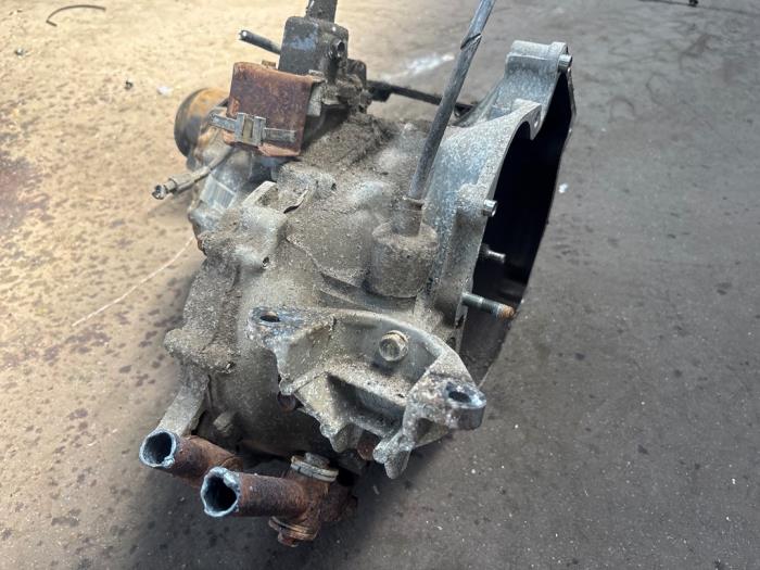 Usagé Boîte de vitesse Suzuki Swift (SF310/413) 1.0i Prix sur demande proposé par N Kossen Autorecycling BV