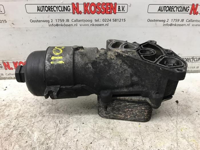 Gebrauchte Ölfiltergehäuse Volvo V50 (MW) 1.6 D 16V Preis auf Anfrage angeboten von N Kossen Autorecycling BV