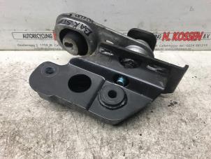 Used Gearbox mount Renault Kadjar (RFEH) 1.2 Energy TCE 130 Price on request offered by N Kossen Autorecycling BV