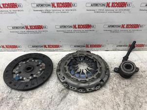 Used Clutch kit (complete) Renault Kadjar (RFEH) 1.2 Energy TCE 130 Price on request offered by N Kossen Autorecycling BV