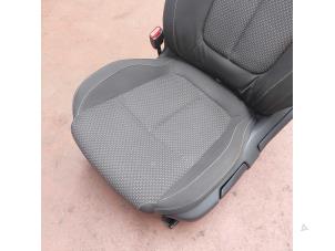 Used Seat cushion, left Renault Kadjar (RFEH) 1.2 Energy TCE 130 Price on request offered by N Kossen Autorecycling BV