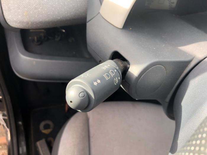 Indicator switch from a Smart Fortwo 2001