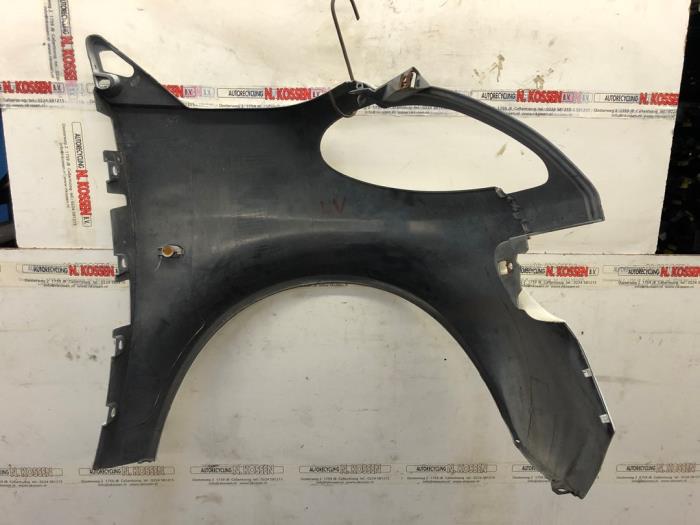 Front bumper corner, left from a Smart Fortwo 2001