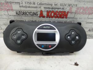 Used Climatronic panel Renault Twingo II (CN) 1.2 16V Price on request offered by N Kossen Autorecycling BV