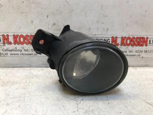 Used Fog light, front right Renault Clio II (BB/CB) 1.2 16V Price on request offered by N Kossen Autorecycling BV