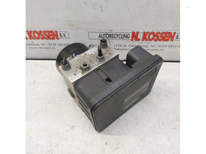 ABS pump from a Volvo V50 (MW) 1.6 D 16V 2006