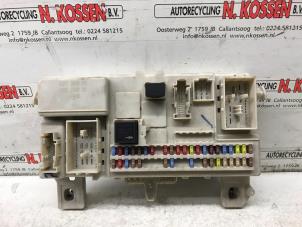 Used Fuse box Volvo V50 (MW) 1.6 D 16V Price on request offered by N Kossen Autorecycling BV