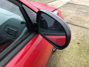 Used Wing mirror, right Honda Civic (EJ/EK) 1.5i LS 16V Price on request offered by N Kossen Autorecycling BV