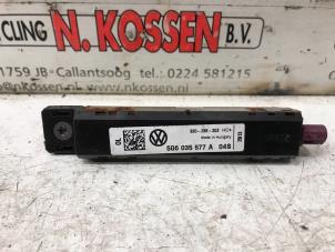 Usados Amplificador de antena Volkswagen Golf VII (AUA) 1.6 TDI BlueMotion 16V Precio de solicitud ofrecido por N Kossen Autorecycling BV