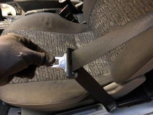 Gebrauchte Sicherheitsgurt links vorne Opel Corsa II Preis auf Anfrage angeboten von N Kossen Autorecycling BV