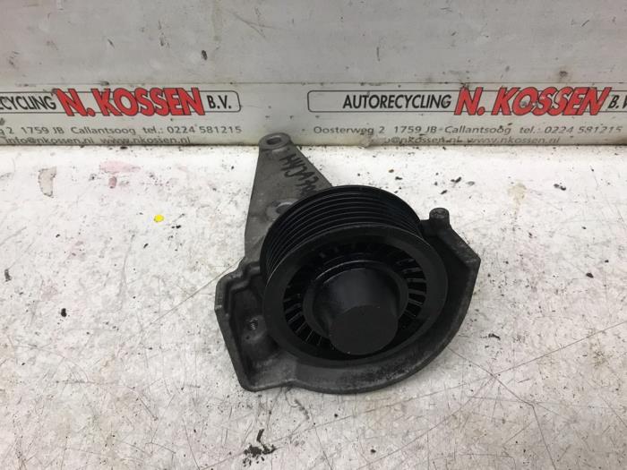 Gebrauchte Umlauf Multiriem Renault Megane Preis auf Anfrage angeboten von N Kossen Autorecycling BV
