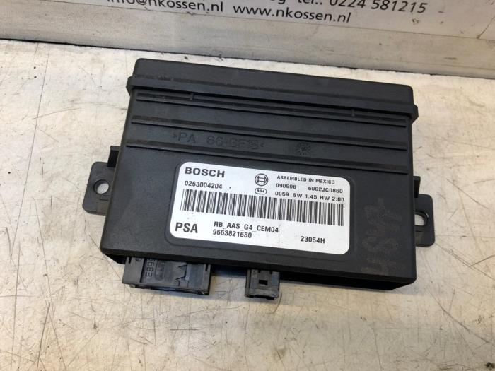Begagnade PDC-modul Peugeot 308 (4A/C) 1.6 VTI 16V Pris på förfrågan erbjuds av N Kossen Autorecycling BV