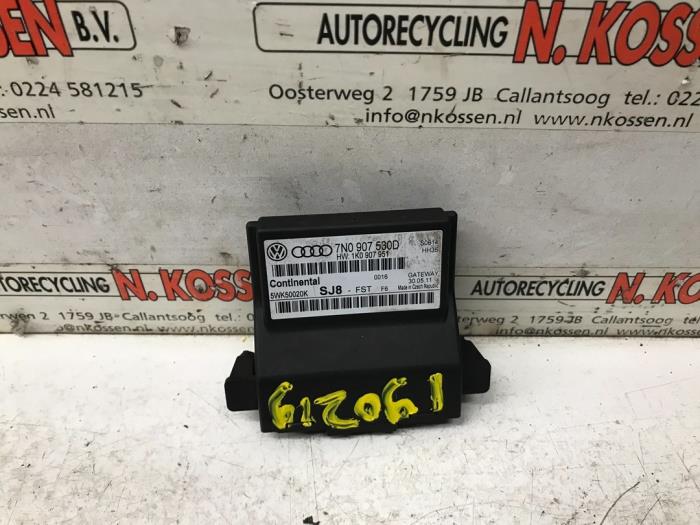Używane Modul Comfort Volkswagen Tiguan (5N1/2) 1.4 TSI 16V Cena na żądanie oferowane przez N Kossen Autorecycling BV