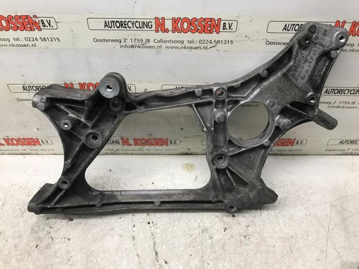 Engine mount from a Mercedes Vito 2019