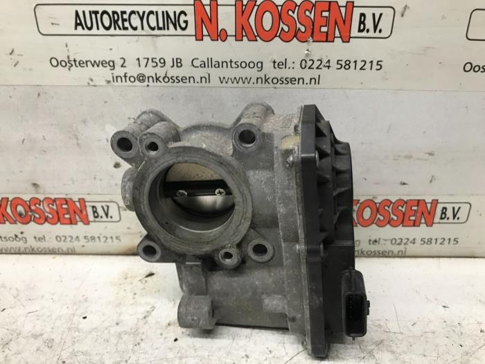 Gebrauchte Drosselklappengehäuse Renault Megane Preis auf Anfrage angeboten von N Kossen Autorecycling BV