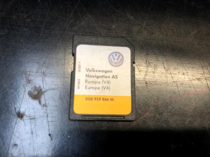 Navigation carte SD d'un Volkswagen Polo V (6R) 1.0 TSI 12V BlueMotion 2016