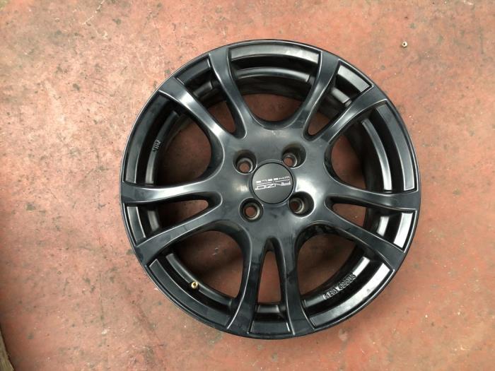 Używane Obrecz Fiat Punto Evo (199) 1.3 JTD Multijet 85 16V Euro 5 Cena na żądanie oferowane przez N Kossen Autorecycling BV