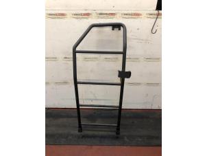 Used Cabine protection rack Citroen Berlingo 1.6 BlueHDI 75 Price on request offered by N Kossen Autorecycling BV