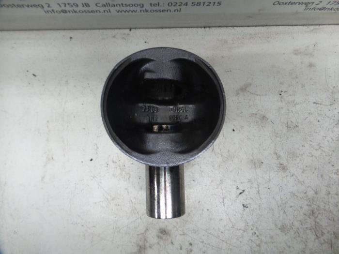Usados Pistón Ford Transit 2.2 TDCi 16V Precio de solicitud ofrecido por N Kossen Autorecycling BV