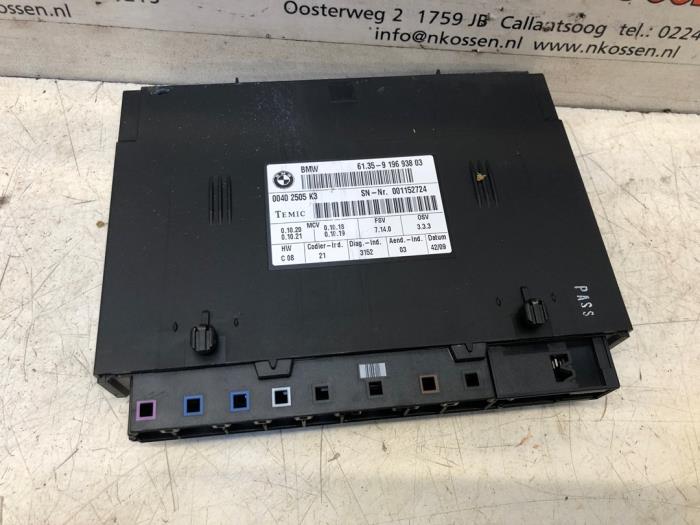 Begagnade Sätesdator BMW 3 serie (E93) 325i 24V Pris på förfrågan erbjuds av N Kossen Autorecycling BV