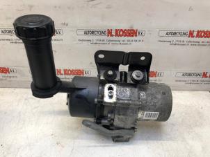 Used Power steering pump Citroen Berlingo 1.6 BlueHDI 75 Price on request offered by N Kossen Autorecycling BV