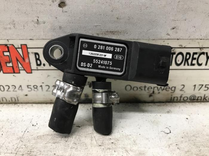 Begagnade Bränsletryckssensor Toyota Corolla Verso (R10/11) 1.8 16V VVT-i Pris på förfrågan erbjuds av N Kossen Autorecycling BV
