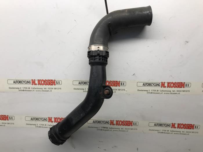 Gebrauchte Intercooler Rohr Renault Megane III CC (EZ) 1.4 16V TCe 130 Preis auf Anfrage angeboten von N Kossen Autorecycling BV