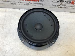 Used Speaker Volkswagen Golf VII (AUA) 1.6 TDI BlueMotion 16V Price on request offered by N Kossen Autorecycling BV