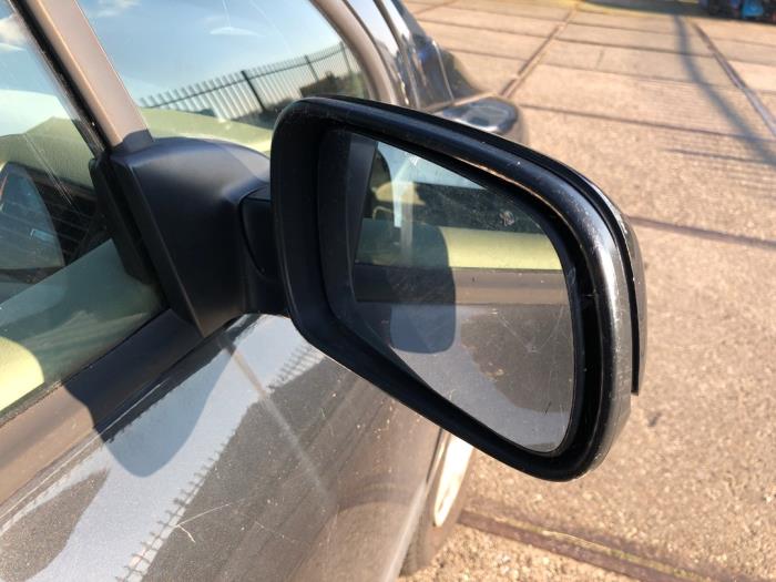 Wing mirror, right from a Peugeot 307 (3A/C/D) 1.6 16V 2003