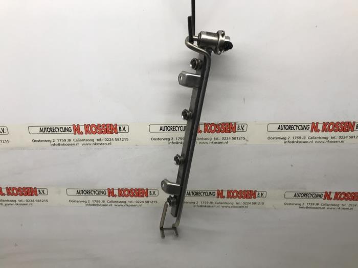 Usagé Système d'injection Volkswagen Golf IV (1J1) Prix sur demande proposé par N Kossen Autorecycling BV