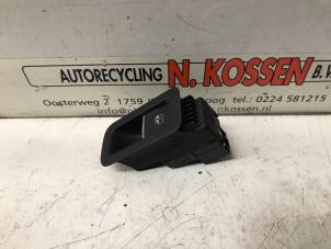 Used Electric window switch Volkswagen Golf Price on request offered by N Kossen Autorecycling BV