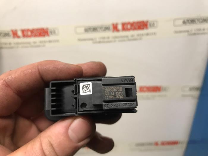 Electric window switch from a Volkswagen Golf 2018