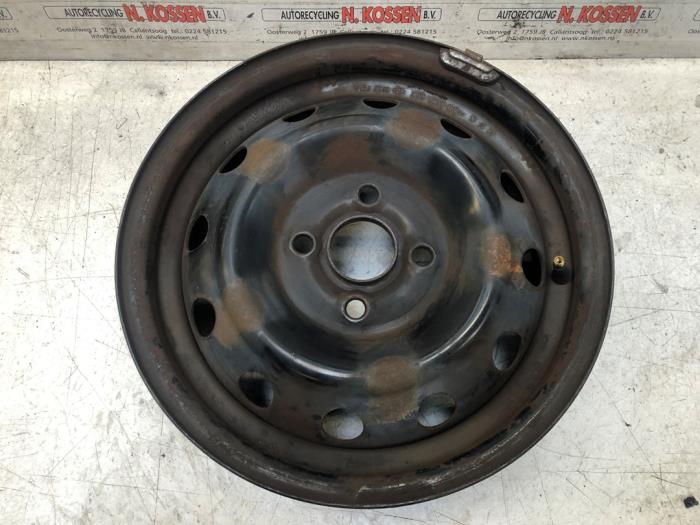 Używane Obrecz Kia Picanto (BA) 1.0 12V Cena na żądanie oferowane przez N Kossen Autorecycling BV