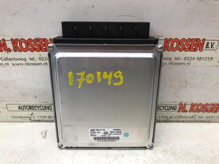 Used Engine management computer Ssang Yong Rexton 2.7 Xdi RX/RJ 270 16V Price on request offered by N Kossen Autorecycling BV
