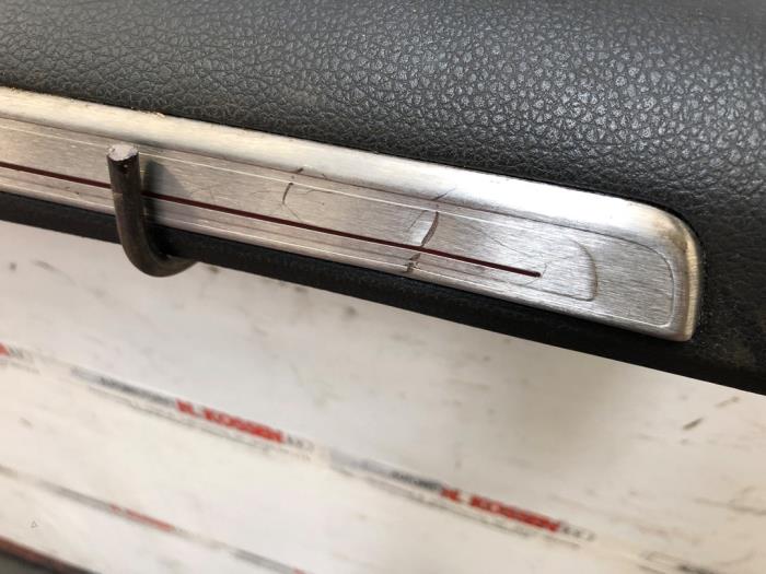 Step insert, right from a Volkswagen Golf VII (AUA) 2.0 GTI 16V Performance Package 2018