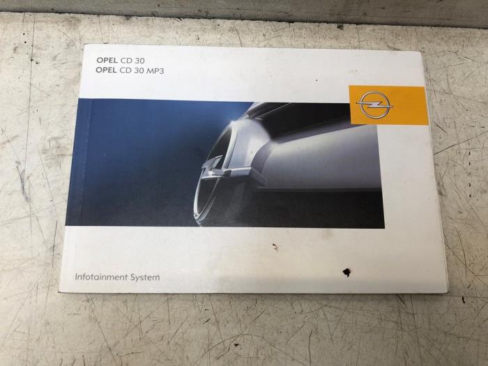Instrucciones(varios) de un Opel Astra H GTC (L08) 1.9 CDTi 100 2006