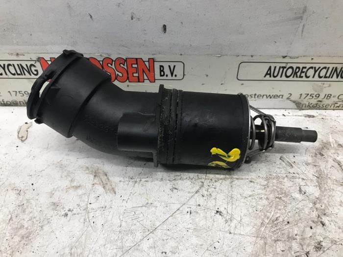 Usagé Thermostat Mercedes C-Klasse Prix sur demande proposé par N Kossen Autorecycling BV