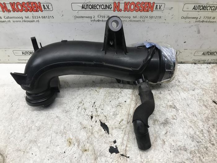Gebrauchte Turbo Rohr Opel Vivaro 1.6 CDTi BiTurbo 125 Preis auf Anfrage angeboten von N Kossen Autorecycling BV
