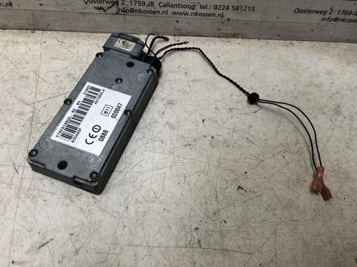 Używane Antena GPS BMW X5 Cena na żądanie oferowane przez N Kossen Autorecycling BV