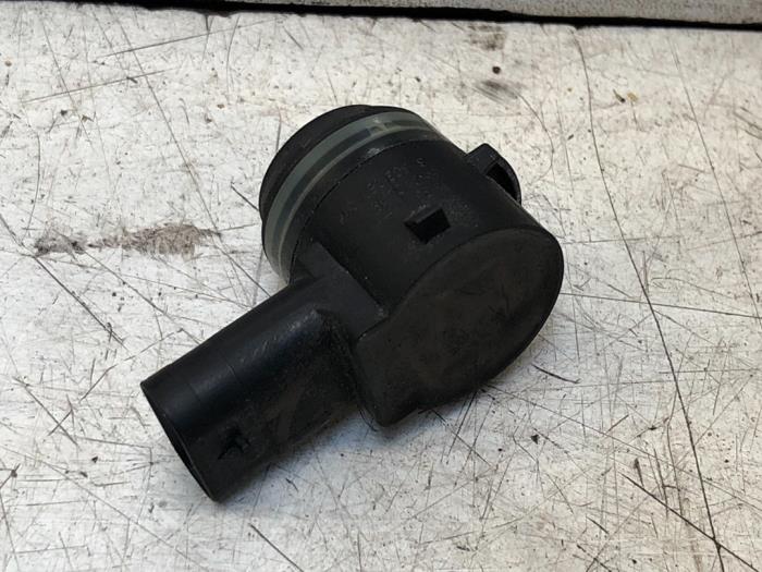 PDC Sensor from a Volkswagen Golf VII (AUA) 2.0 GTI 16V Performance Package 2018