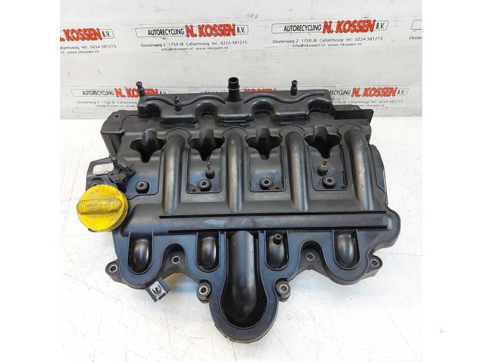 Gebrauchte Ventildeckel Renault Master II (FD/HD) 2.2 dCi 16V Preis auf Anfrage angeboten von N Kossen Autorecycling BV