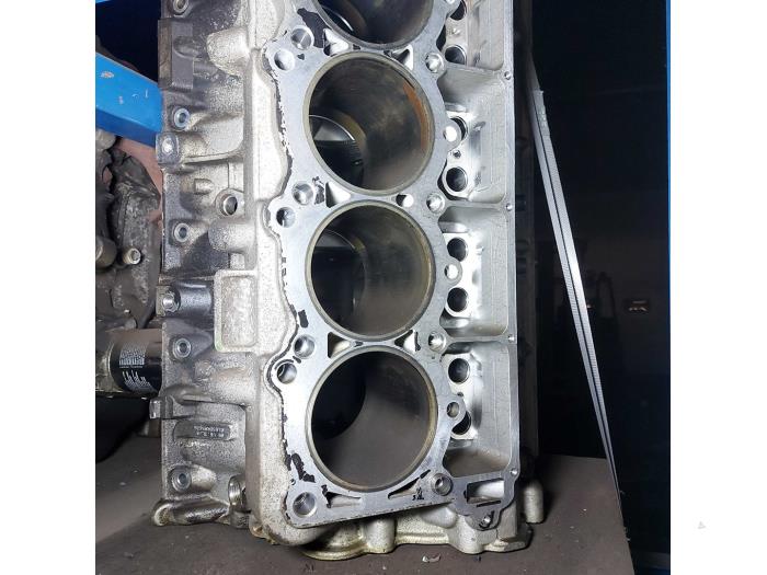 Used Engine crankcase Dodge RAM Price on request offered by N Kossen Autorecycling BV