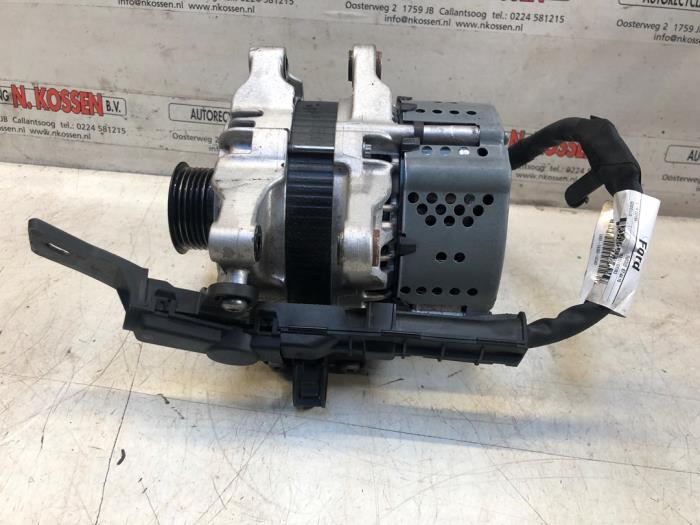 Dynamo van een Ford Focus 4 Wagon 1.0 EcoBoost 12V Hybrid 125 2020