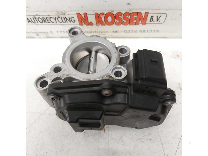 Usagé Boitier papillon Ford Focus 4 Wagon 1.0 EcoBoost 12V Hybrid 125 Prix sur demande proposé par N Kossen Autorecycling BV