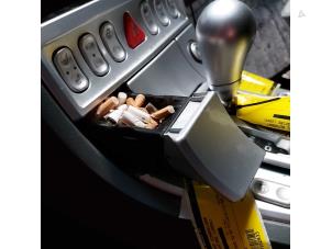 Używane Przelacznik ogrzewania fotela Chrysler Crossfire Cena na żądanie oferowane przez N Kossen Autorecycling BV