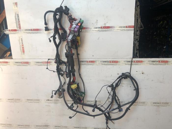 Begagnade Kablage Opel Tigra Pris på förfrågan erbjuds av N Kossen Autorecycling BV