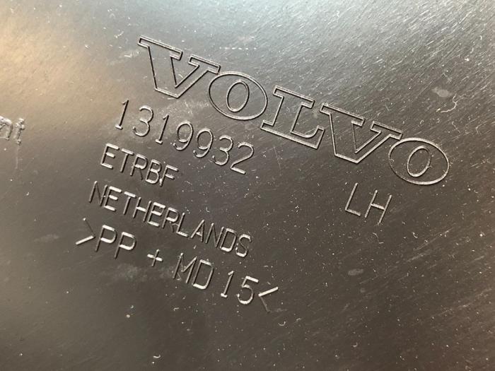 Türverkleidung 4-türig links vorne van een Volvo V40 (MV) 1.5 T3 16V Geartronic 2020