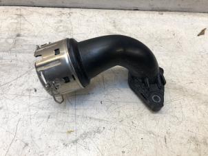 Intercooler Rohr van een Ford Focus 4 Wagon 1.0 EcoBoost 12V Hybrid 125 2020
