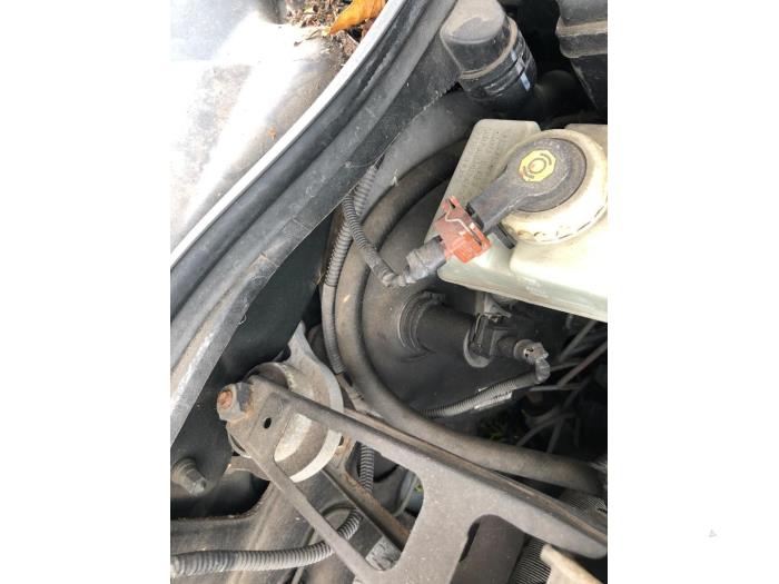 Usagé Servo frein Volvo V70 (GW/LW/LZ) 2.4 20V 140 Prix sur demande proposé par N Kossen Autorecycling BV